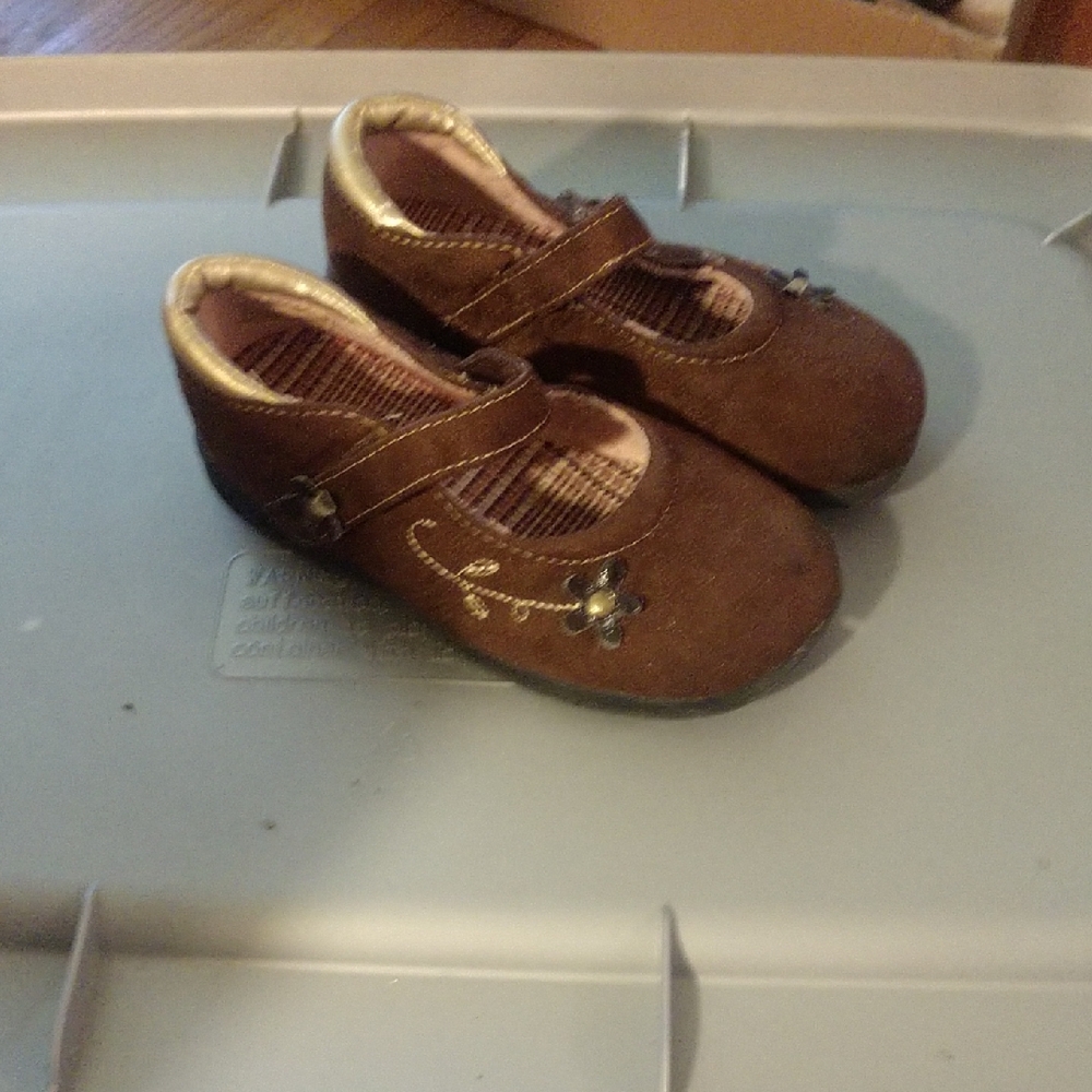 Brown Kids Shoes with Floral Design